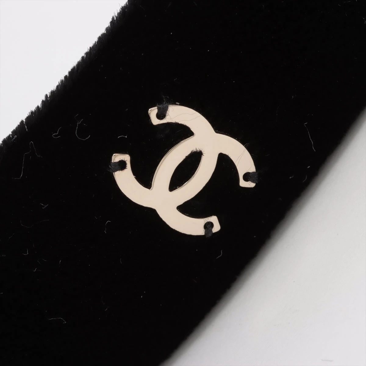 CHANEL ノベルティ ベロア カチューシャ - メルカリ