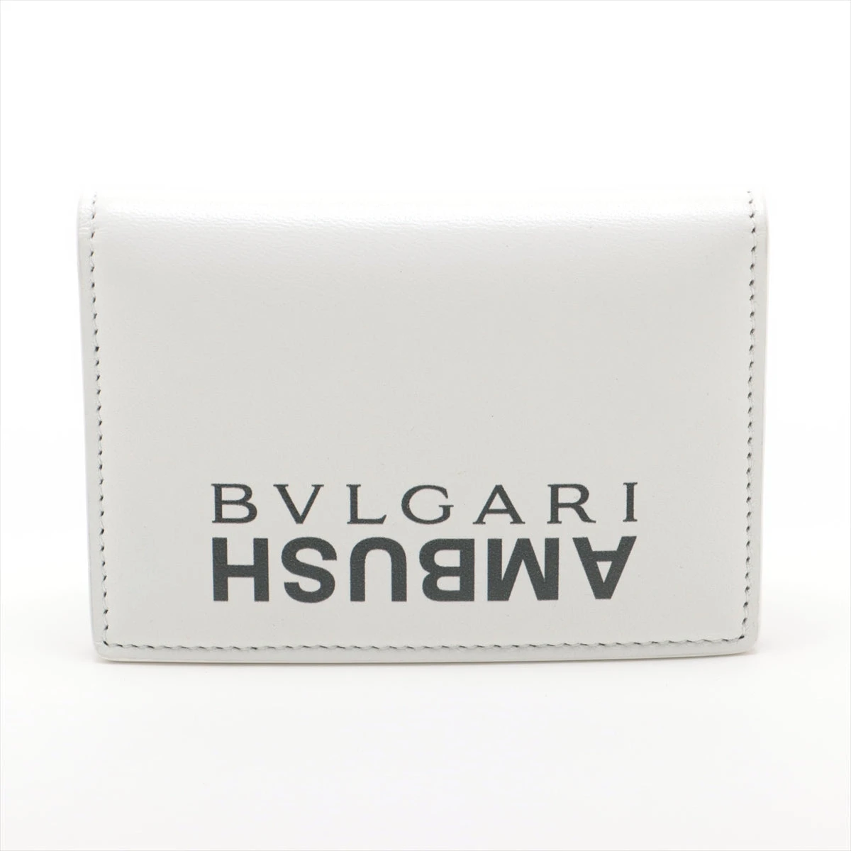 ブルガリ×アンブッシュ ロゴ レザー カードケース ホワイト×ブラック  