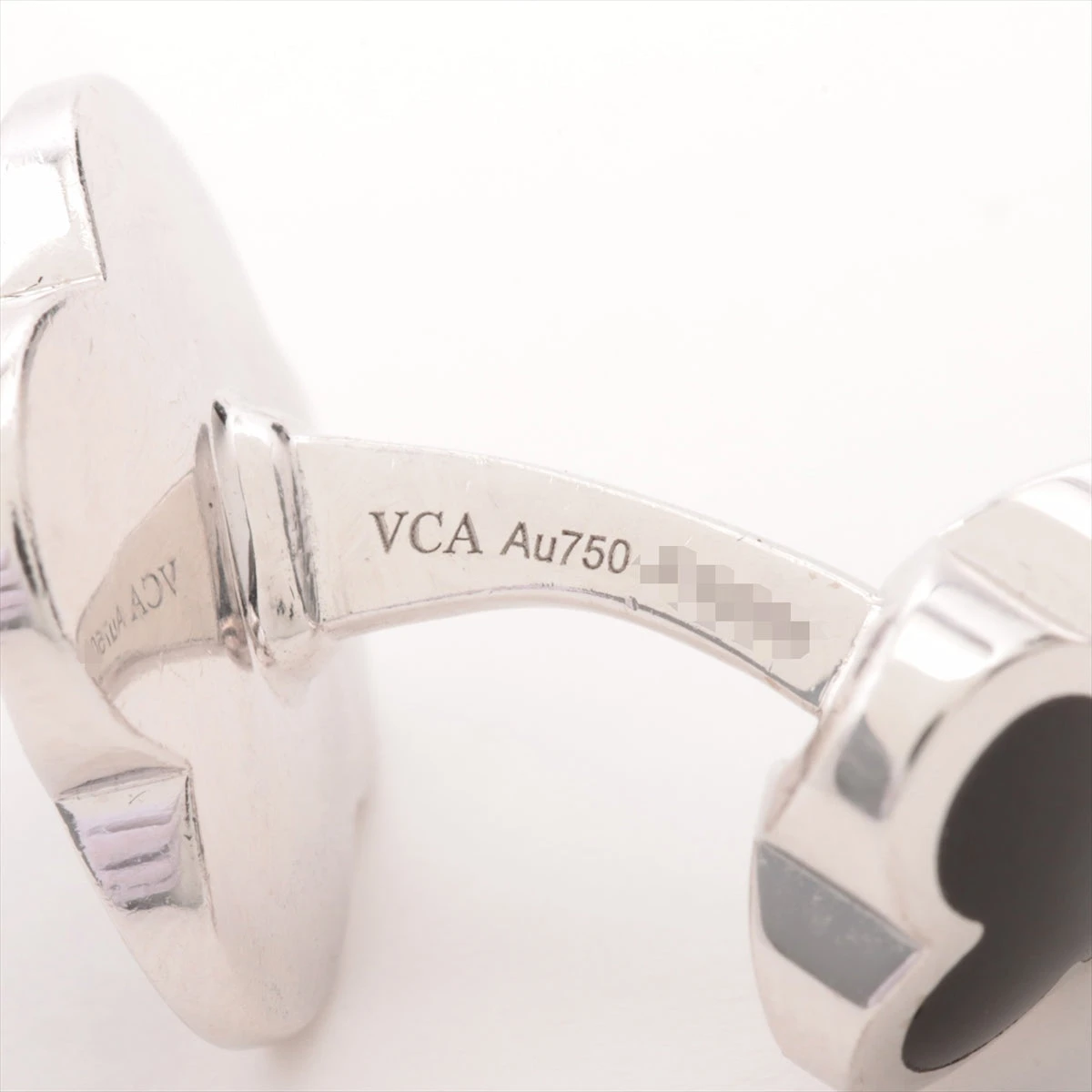 ヴァンクリーフ&アーペル ピュア アルハンブラ オニキス カフス 750(WG