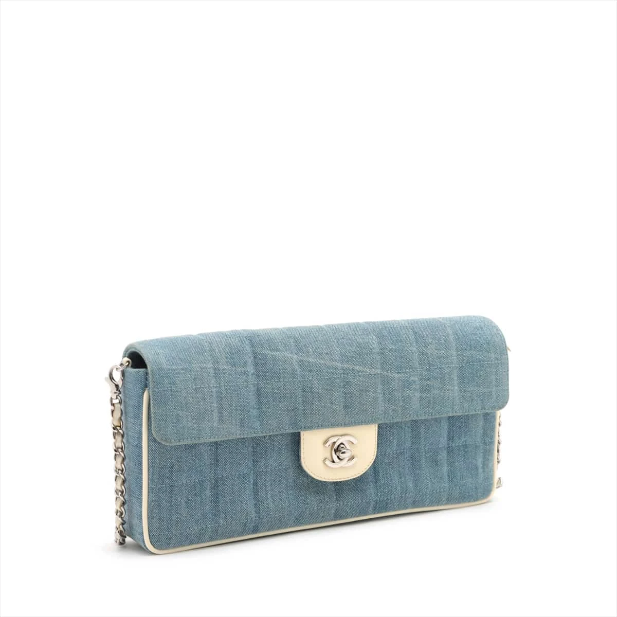 美品ヴィンテージ CHANEL チョコバー デニム チェーンウォレット クラッチ fit=scale-down,w=1200