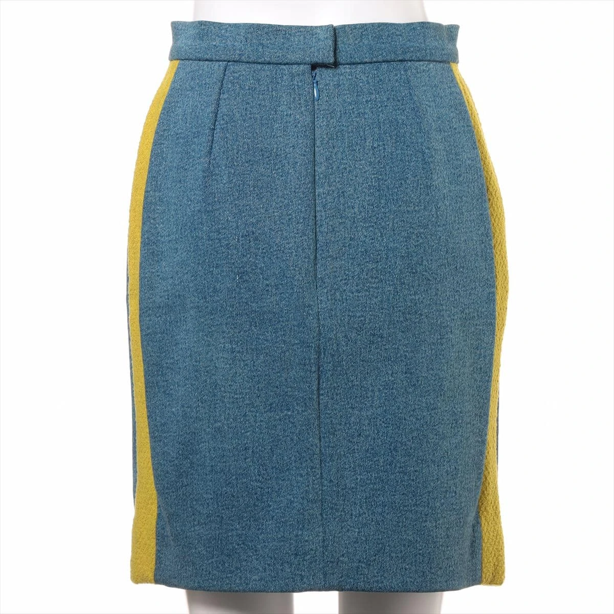シャネル　デニム　ミニスカート　ココマーク　金ボタン　Sサイズ相当　イエロー シャネル デニム ミニスカート ココマーク 金ボタン Sサイズ相当