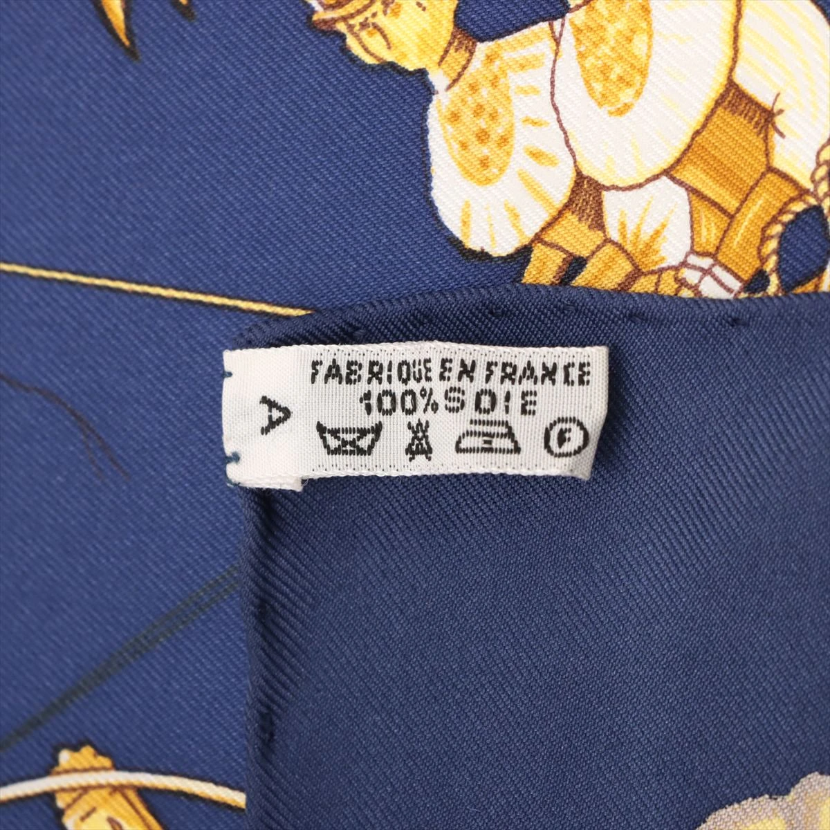 HERMES エルメス カレ90 スカーフ Eperon d Or 黄金の拍車