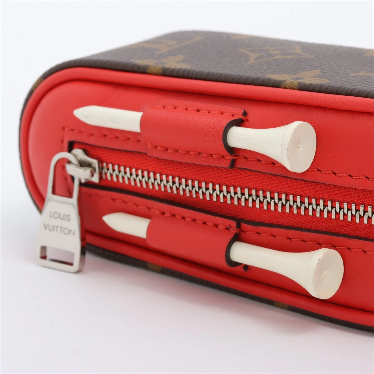 Louis Vuitton レザーボールケース レッド