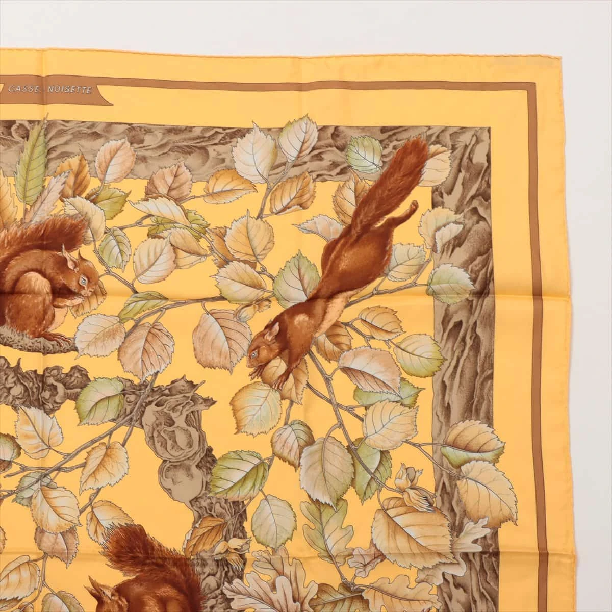 エルメス HERMES スカーフ カレ９０　CASSE NOISETTE エルメス カレ90 CASSE NOISETTE くるみ割り スカーフ シルク