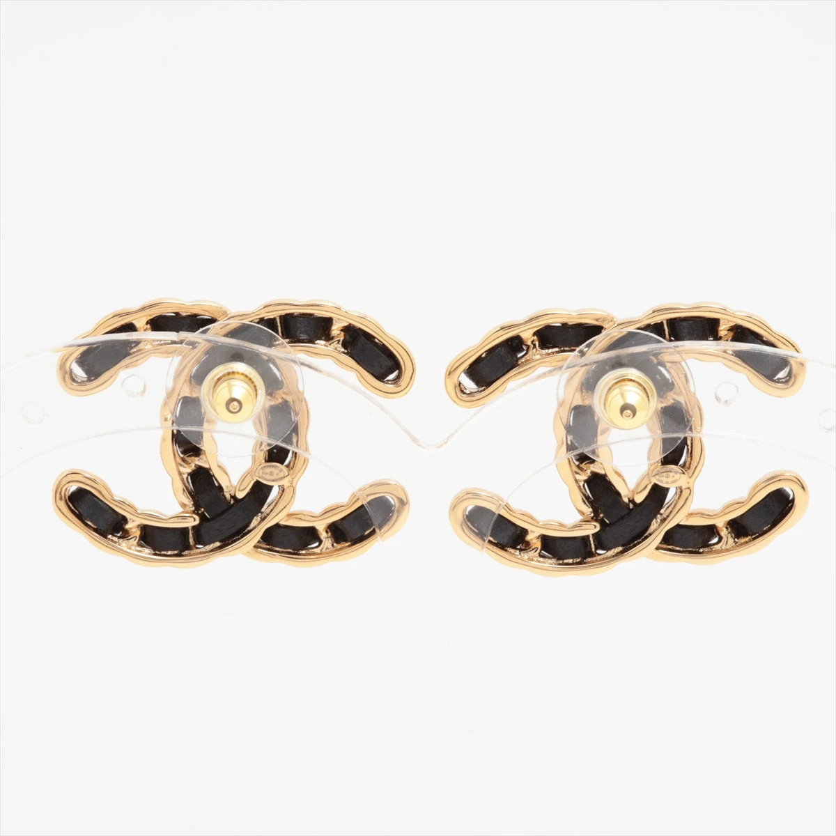 *耳元にラグジュアリー*【CHANEL】アイコニック ピアス シャネル ココマーク B24K ピアス(両耳用) GP×レザー ゴールド