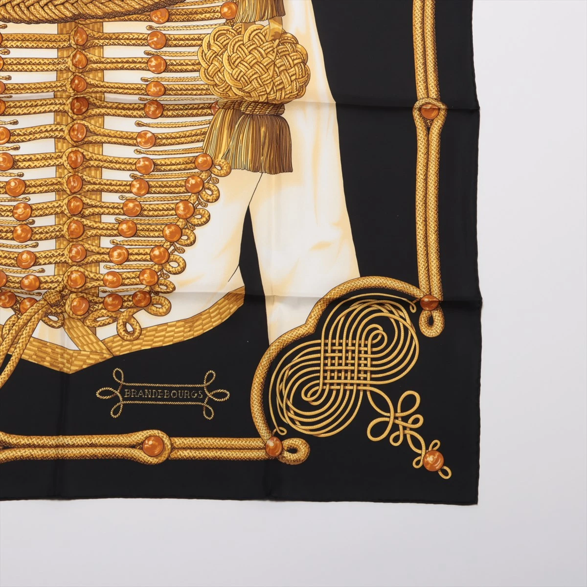 HERMÈS-PARIS カレ90 サーベル飾袋 シルクスカーフ 紺地✕ゴールド HERMES エルメス カレ 90 サーベル飾り袋 HERMES Carre Silk