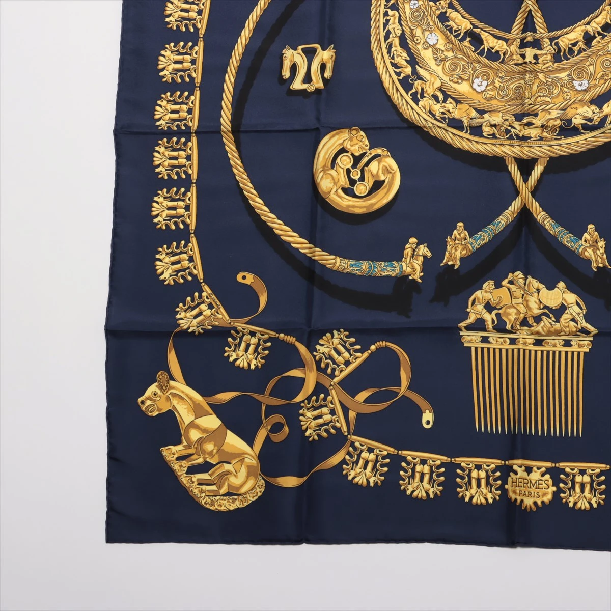 ✨未使用品　エルメスカレ90「コーカサスの騎士」 HERMES エルメス スカーフ シルク100％ カレ90 正義の騎士の勝利