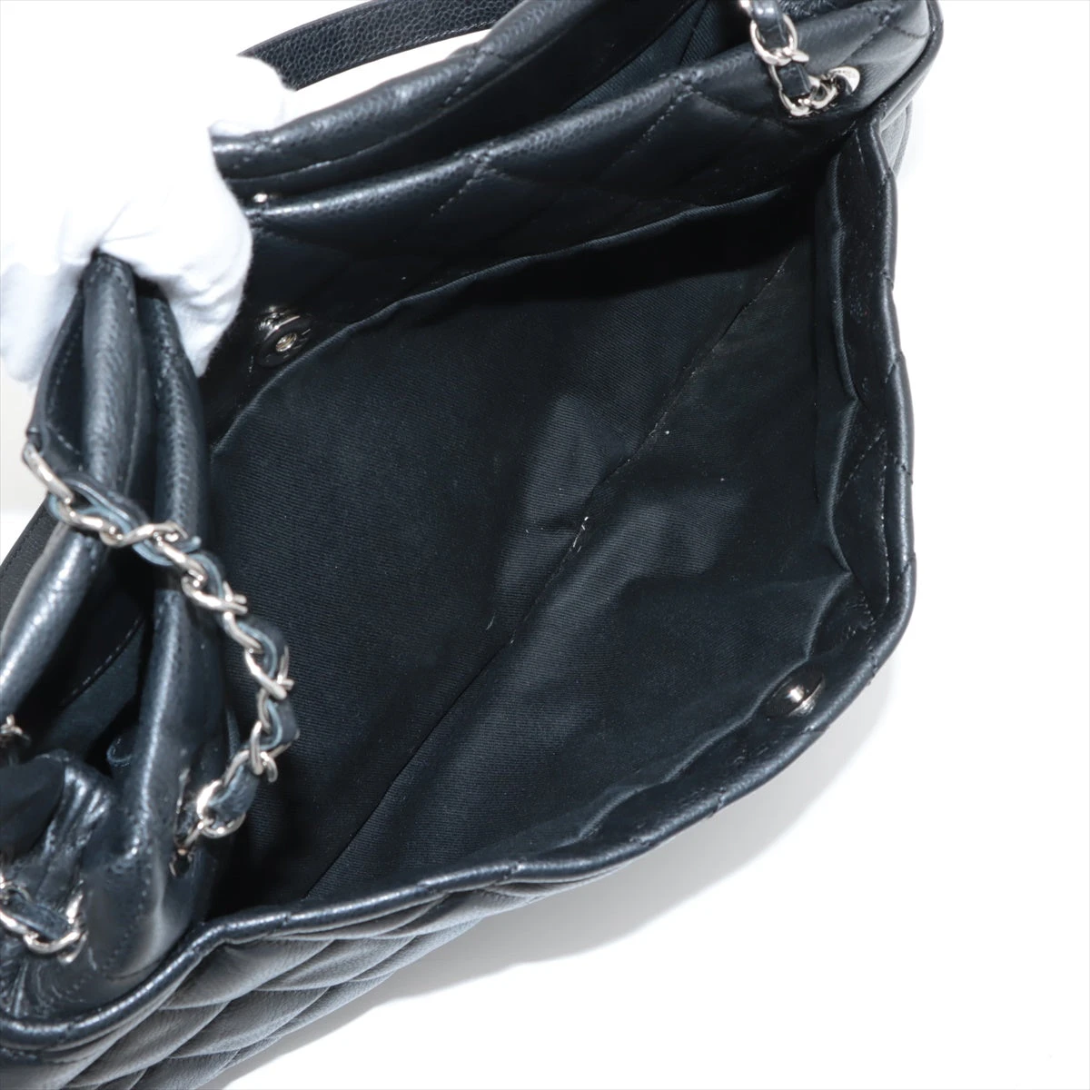 シャネル マトラッセ キャビアスキン チェーントートバッグ ブラック