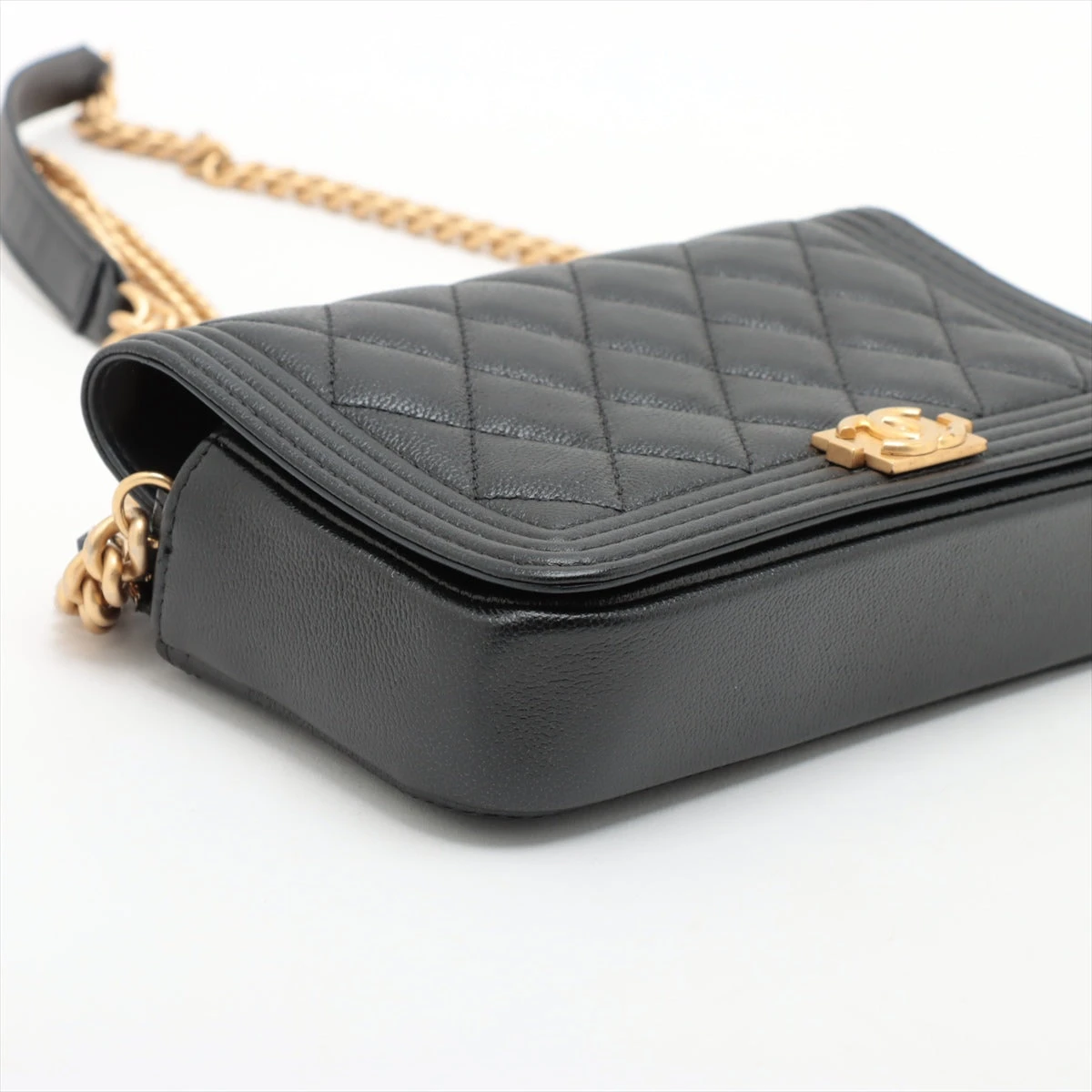 【CHANEL】AP3013 BOY CHANEL キャビア ショルダーバッグ シャネル ボーイシャネル キャビアスキン チェーンショルダー