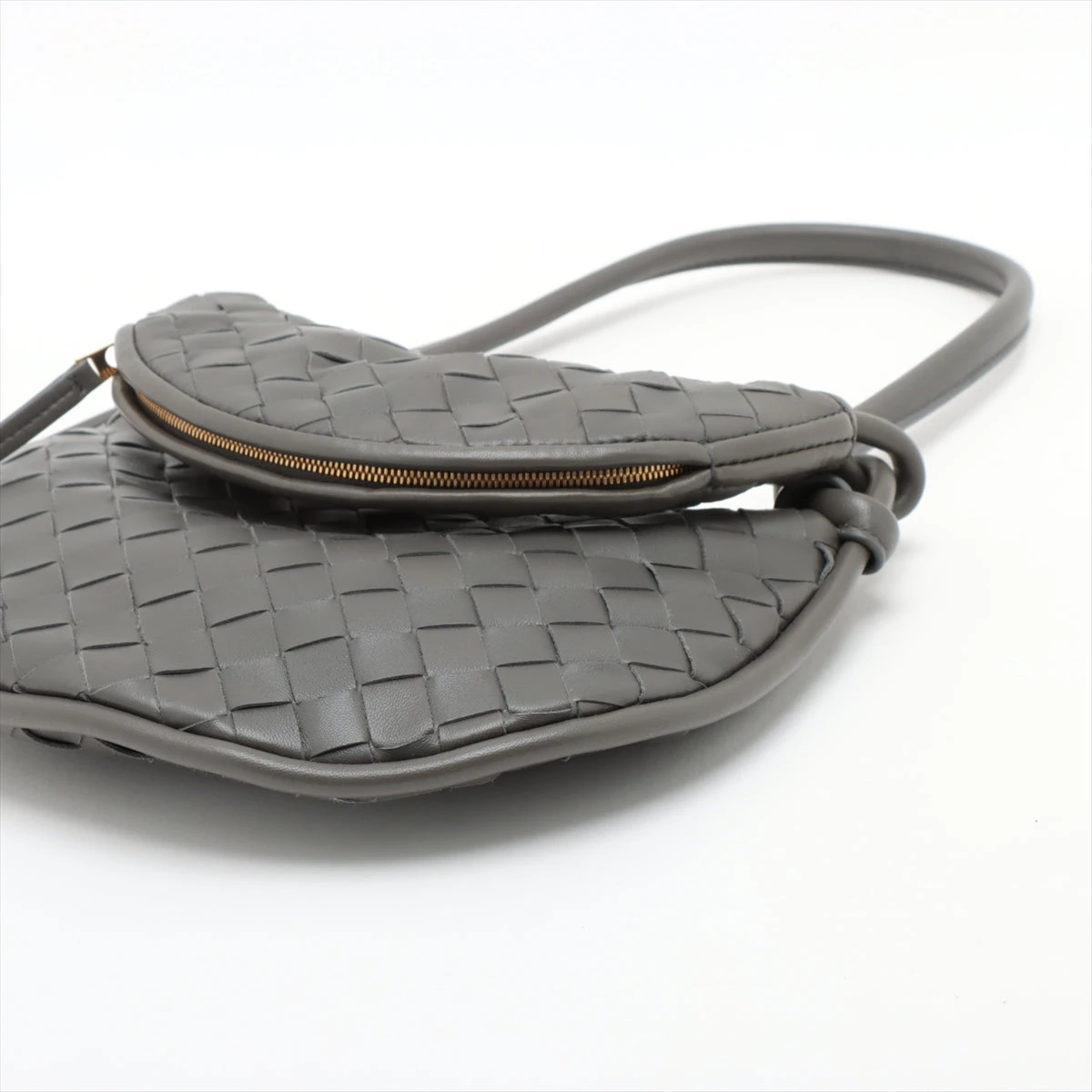 新作☆【Bottega Veneta】小さな「ジェメッリ」ショルダーバッグ ボッテガヴェネタ イントレチャート ジェメッリ レザー