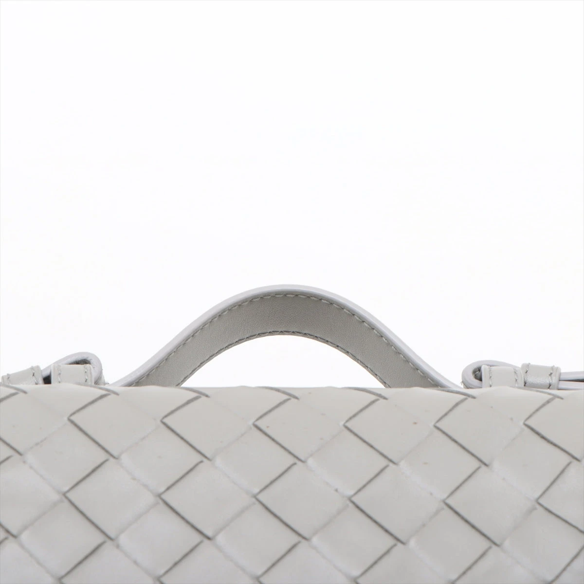 m*o様 【新品未使用】ボッテガヴェネタ/イントレチャートレザーバニティバッグ/ ボッテガヴェネタ(BOTTEGA VENETA)ボッテガヴェネタ イントレ