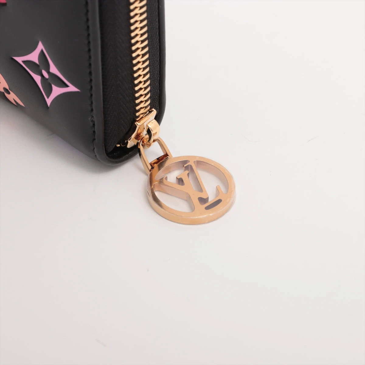 ヴィトン×村上隆 LV × TM ジッピーウォレット 型番 レザー ラウンド