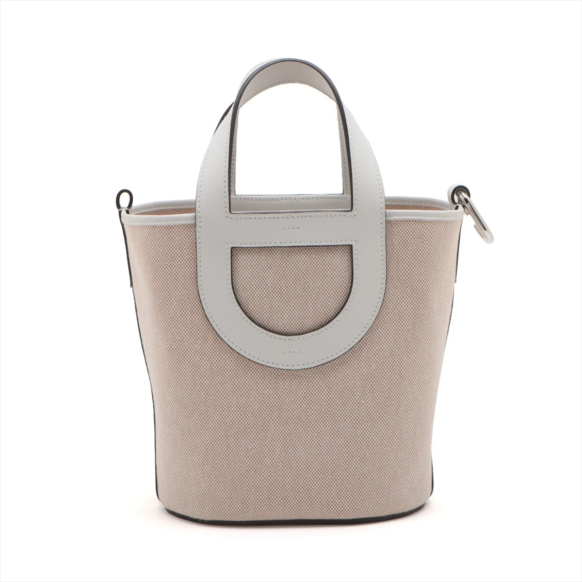 インザループ18 エトュープシルバー金具