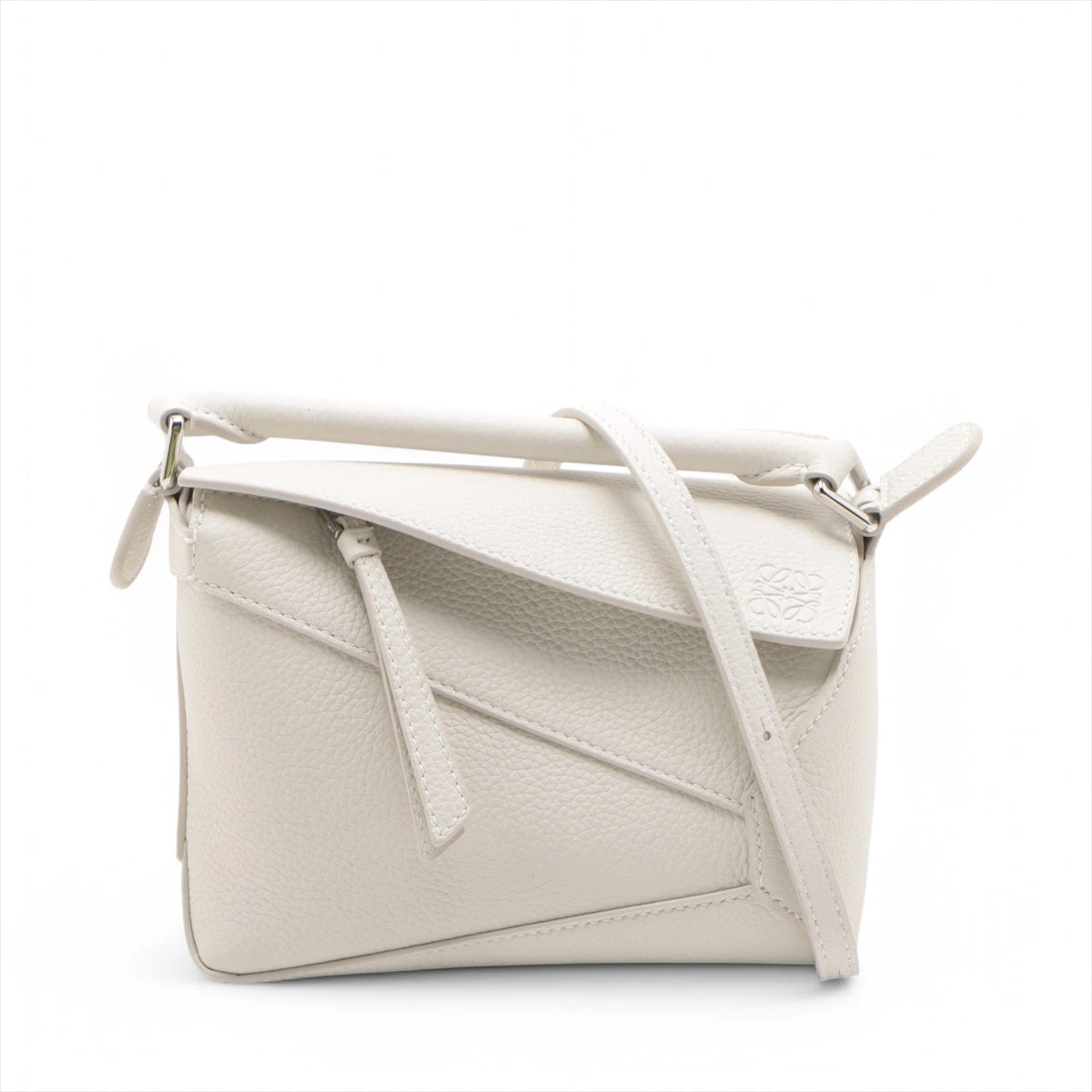 ロエベ　パズルバッグ　ミディアム　白　ホワイト LOEWE（ロエベ） 中古品 パズルバッグ ミディアム ホワイト カーフ