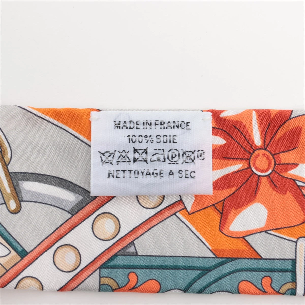 訳あり　HERMES　アルネドゥクール　ツイリー　スカーフ　エルメス 24110502_1.jpg