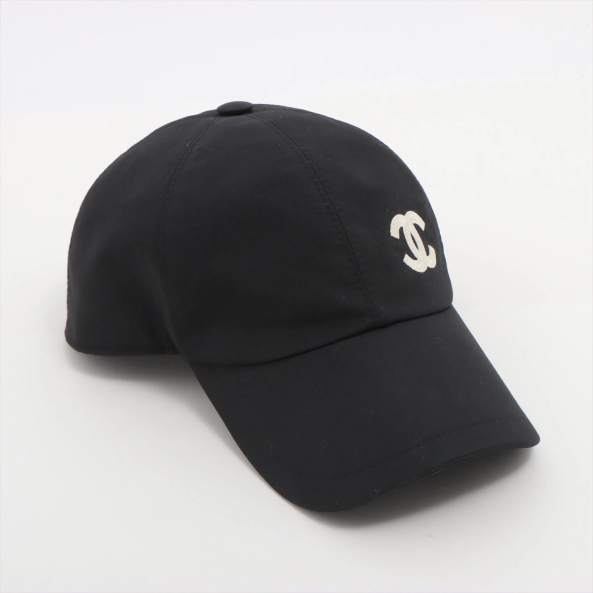 【完売必至】CHANEL グラデーション ココマーク キャップ オールココマーク】CHANEL ココビーチ キャップ 2025新作