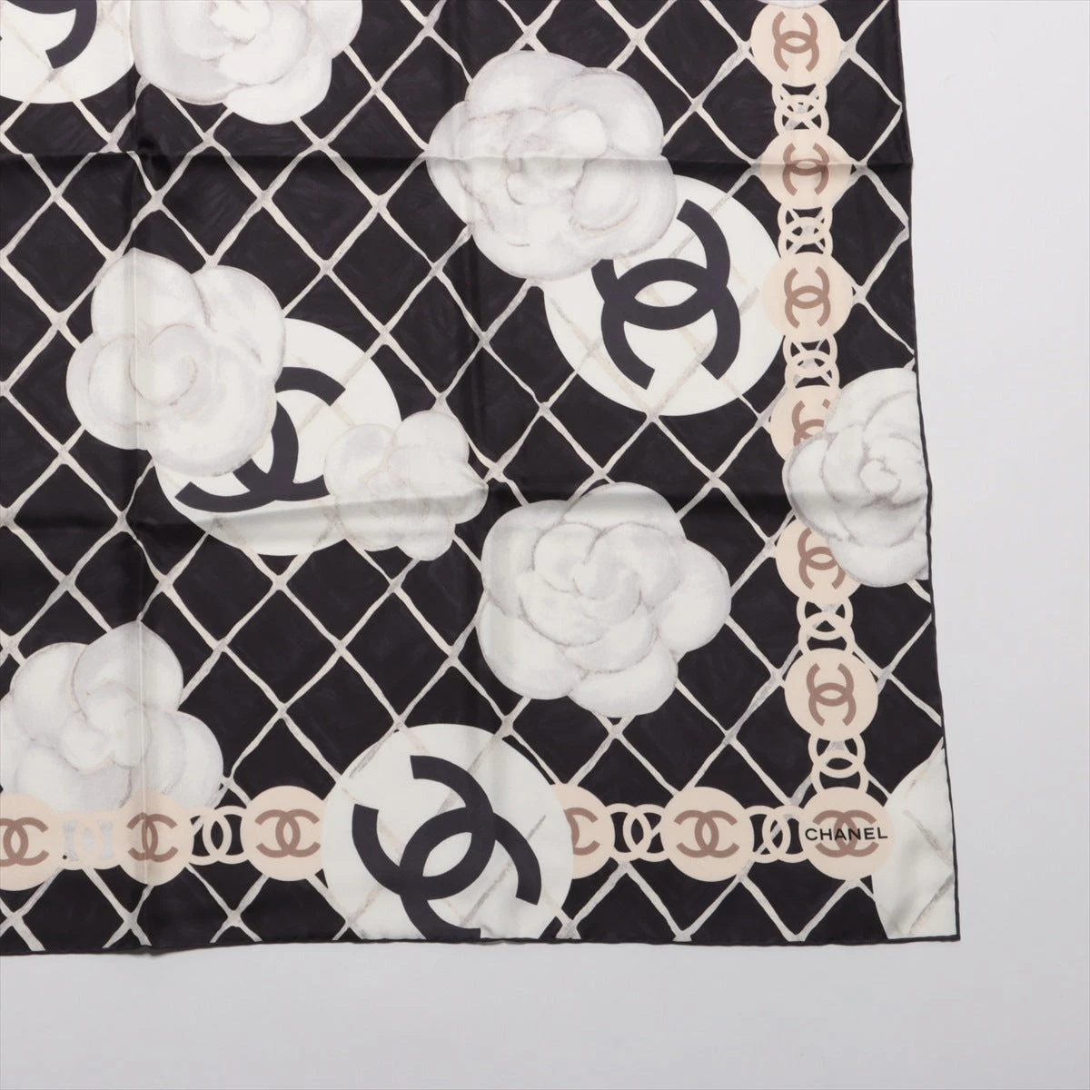 シャネル ココマーク カメリア 22V スカーフ シルク ブラック×ホワイト