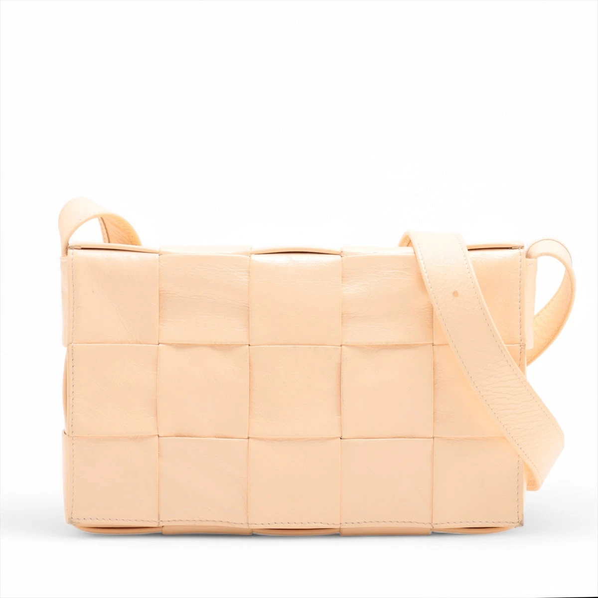 ボッテガヴェネタ マキシイントレチャート カセット レザー ショルダー 
