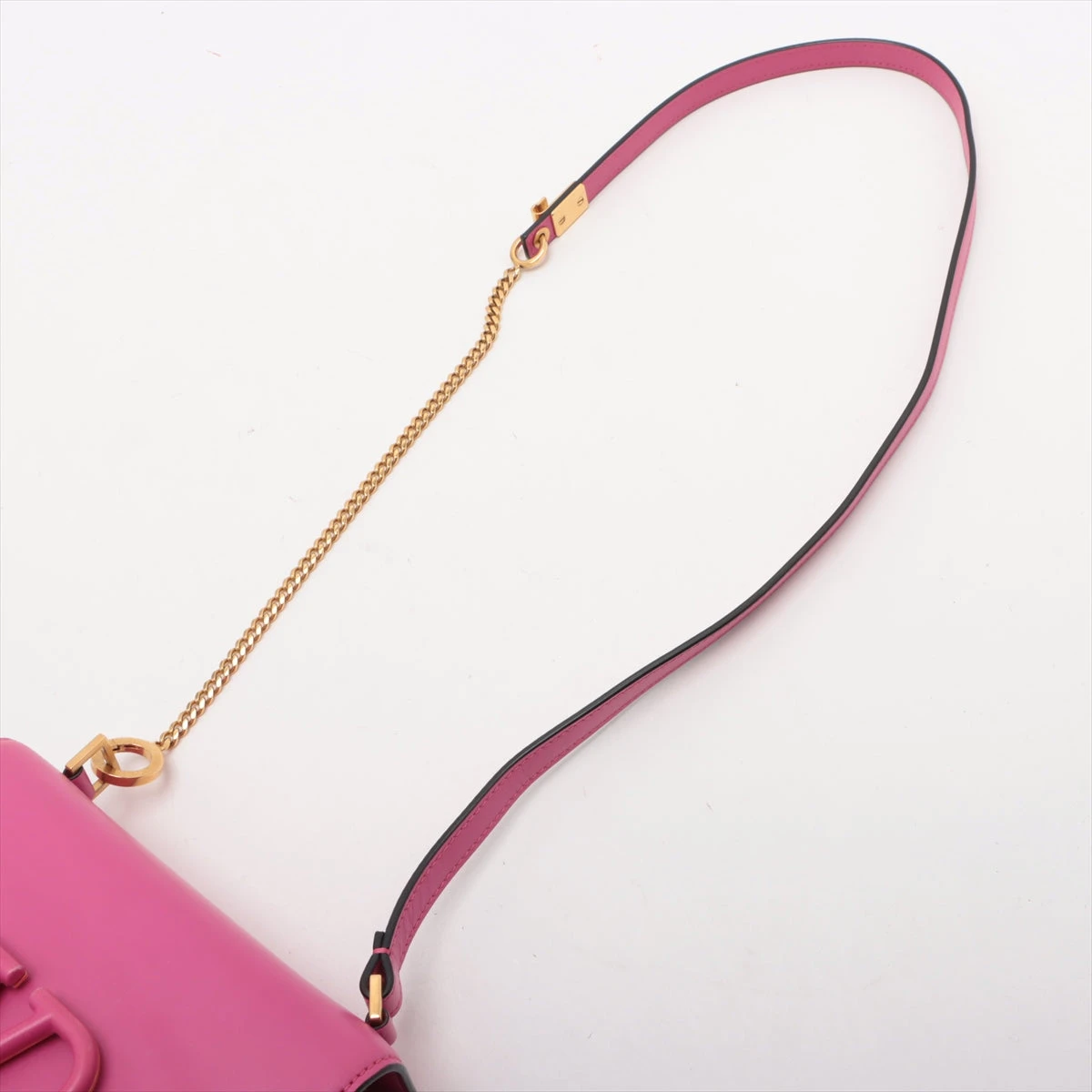 ヴァレンティノ☆型押しVロゴ 巾着バッグ ピンク ピンクバッグ VALENTINO(ヴァレンティノ) - 海外通販のBUYMA