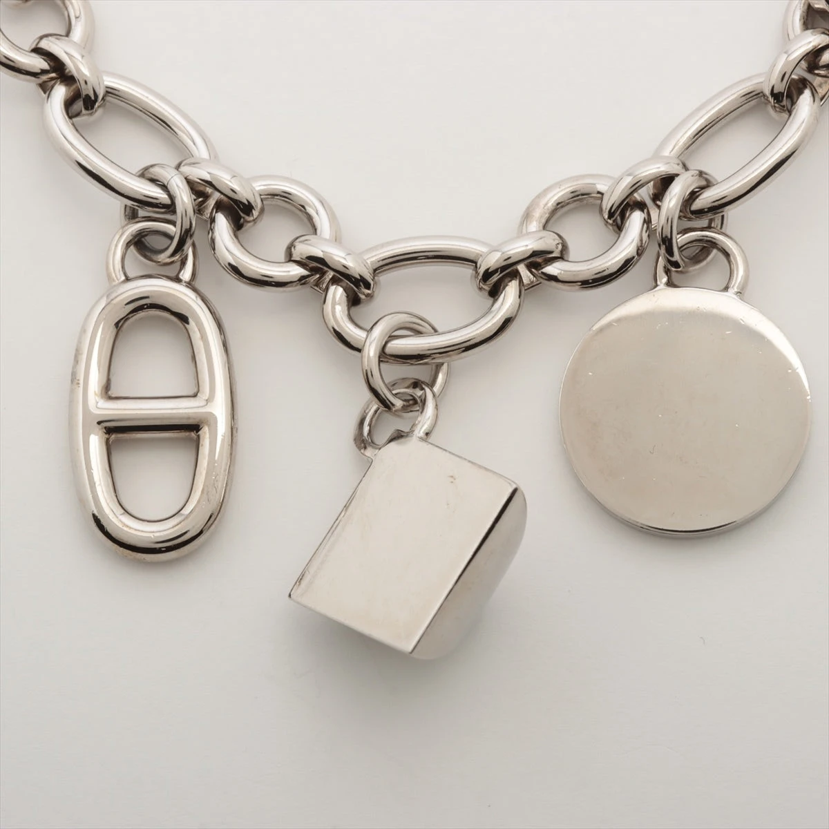 エルメス アミュレット ラピアス バッファローホーン マルチカラー シルバー金具 2020年 HERMES エルメス ピアス アミュレット エスケトル 馬蹄