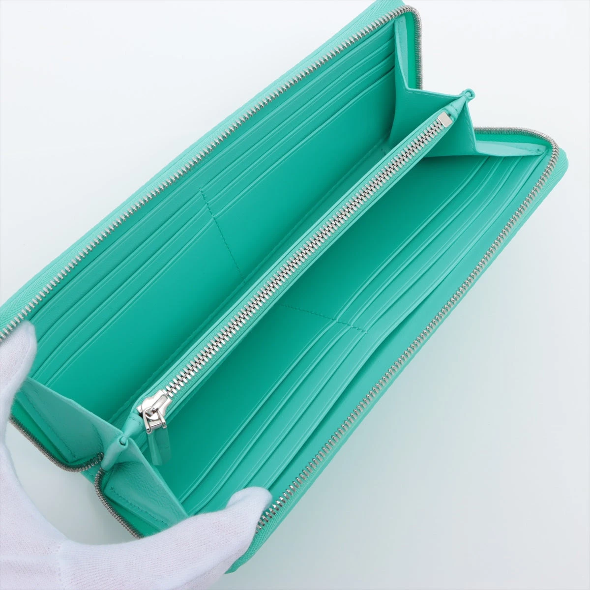 ティファニー リターントゥティファニー ラージジップウォレット