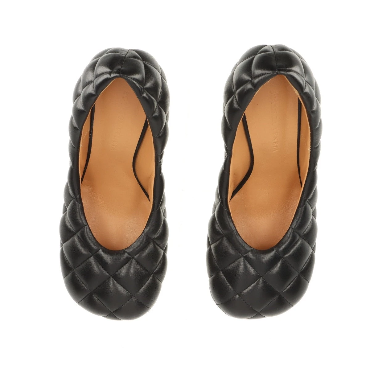 新品未使用品 ボッテガヴェネタ パデッドカセット キルティング レザー パンプス ボッテガヴェネタ パデットカセット レザー パンプス 37