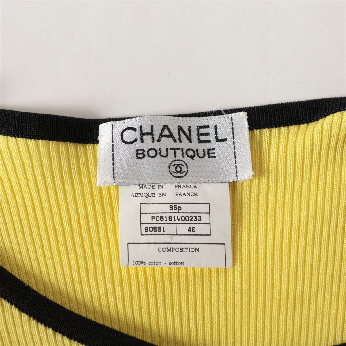 CHANEL - シャネル CHANEL ココボタン 95P コットン カットソー 40  P05191V00233 トップス シャネル ココボタン 95P コットン カットソー 40 レディース イエロー