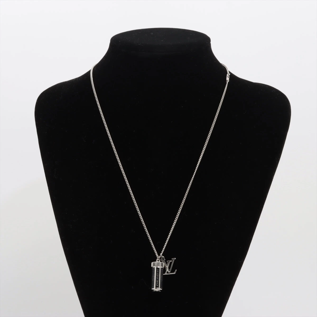 コリエ・チャームズ モノグラム・エクリプス　M63641 1521060300019.jpg